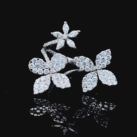 18K White Gold Modern 3 Flower Diamond Ring