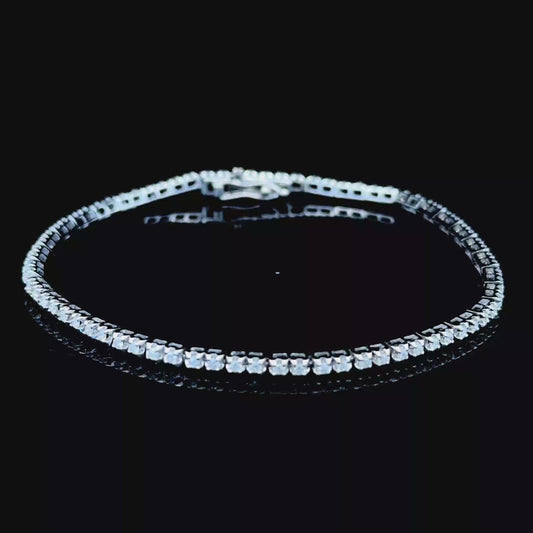 18K White Gold Diamond Tennis Bracelet with Round Brilliant Cut Diamonds 0.85ct Appx