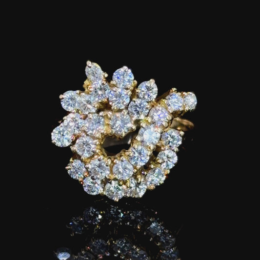 Stunning 18k Yellow Gold Diamond Cluster Ring Appx 1.35 Ctss
