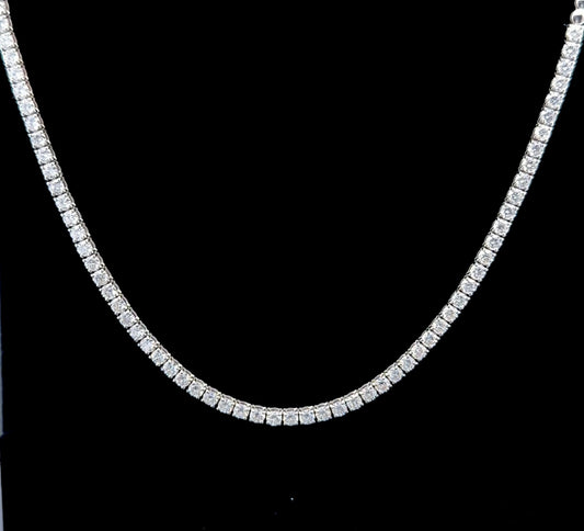 18k White Gold Diamond Necklace of Appx 9.5 cts