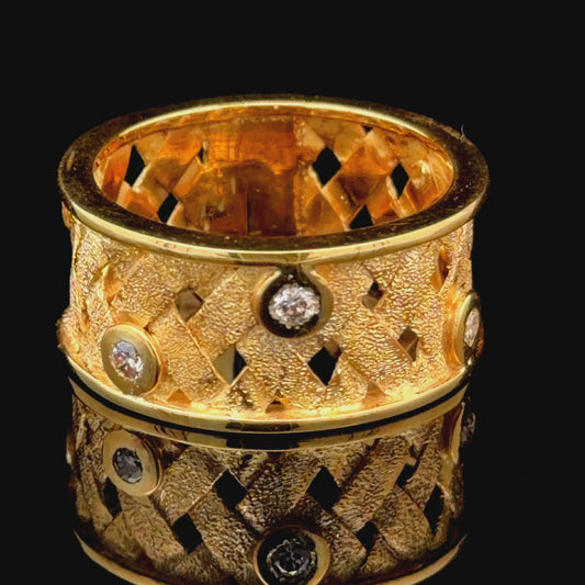 Vintage 18K Yellow Gold & Diamond Woven Band Appx 0.25 cts