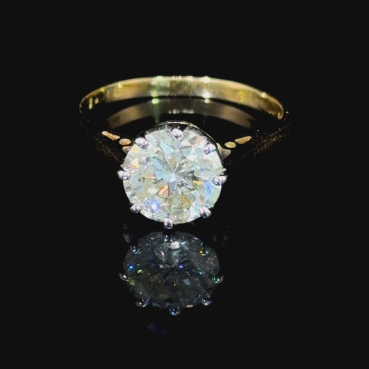 Lovely 18k Diamond Solitaire Ring of 1.88 Cts I1 L Colour